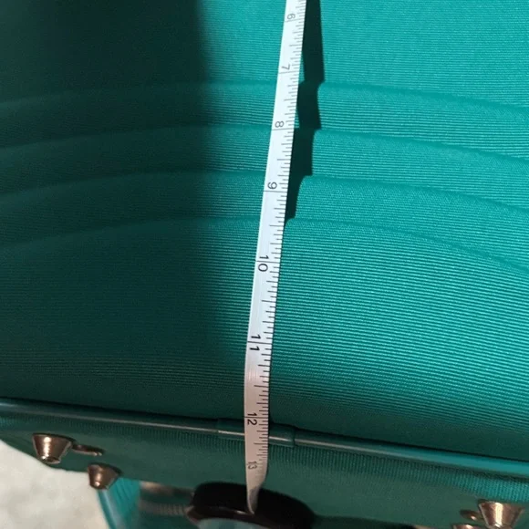 Vintage Liverpool Green Travel Bag - Picture 8 of 8